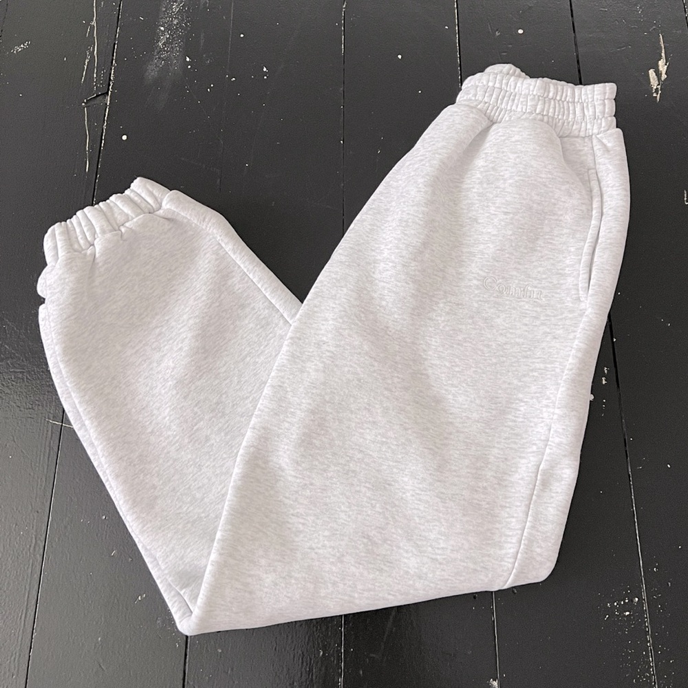 Comfrt Minimalist Sweatpants